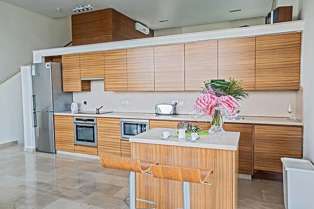 Villa Fig Tree Bay Frontline,Luxury 4Bdr Sea-Front Protaras Villa With Pool And Amazing Views