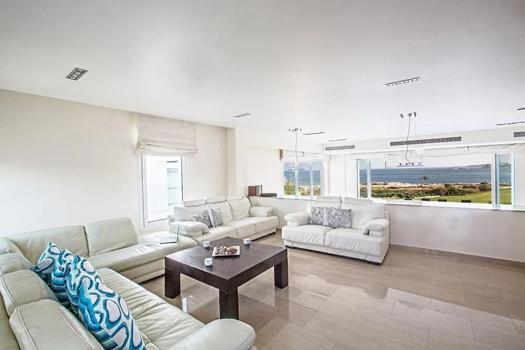 Villa Fig Tree Bay Frontline,Luxury 4Bdr Sea-Front Protaras Villa With Pool And Amazing Views