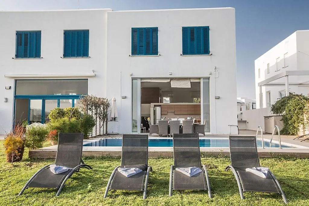 Villa Fig Tree Bay Frontline,Luxury 4Bdr Sea-Front Protaras Villa With Pool And Amazing Views