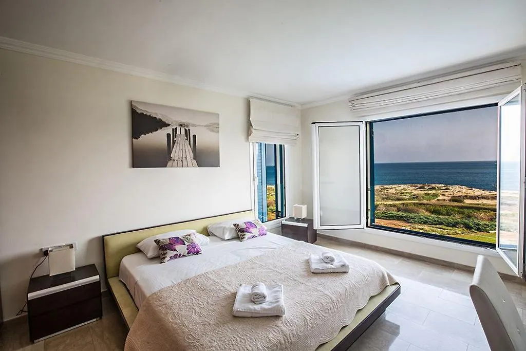 Villa Fig Tree Bay Frontline,Luxury 4Bdr Sea-Front Protaras Villa With Pool And Amazing Views