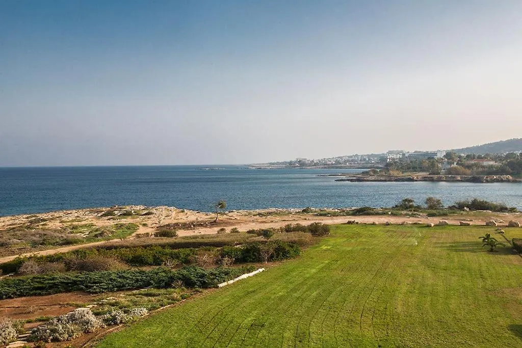 Villa Fig Tree Bay Frontline,Luxury 4Bdr Sea-Front Protaras Villa With Pool And Amazing Views